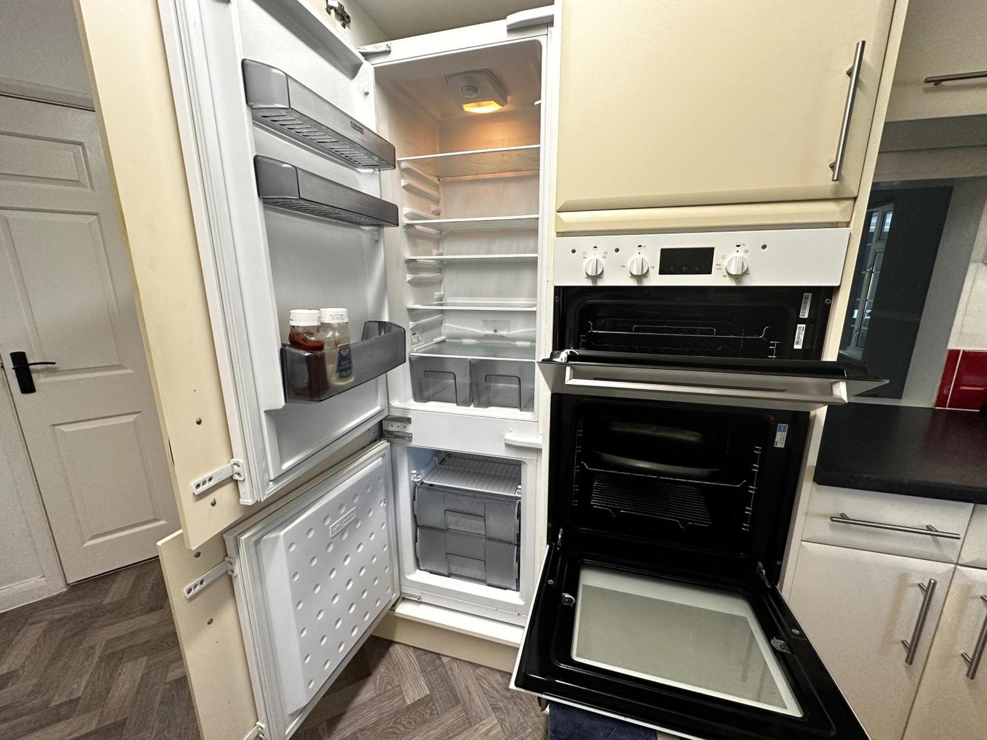 Kennedy Villa - 5 Bedroom House With Hot Tub, Wifi, Free Parkings, Close To Bicester Village Exteriör bild